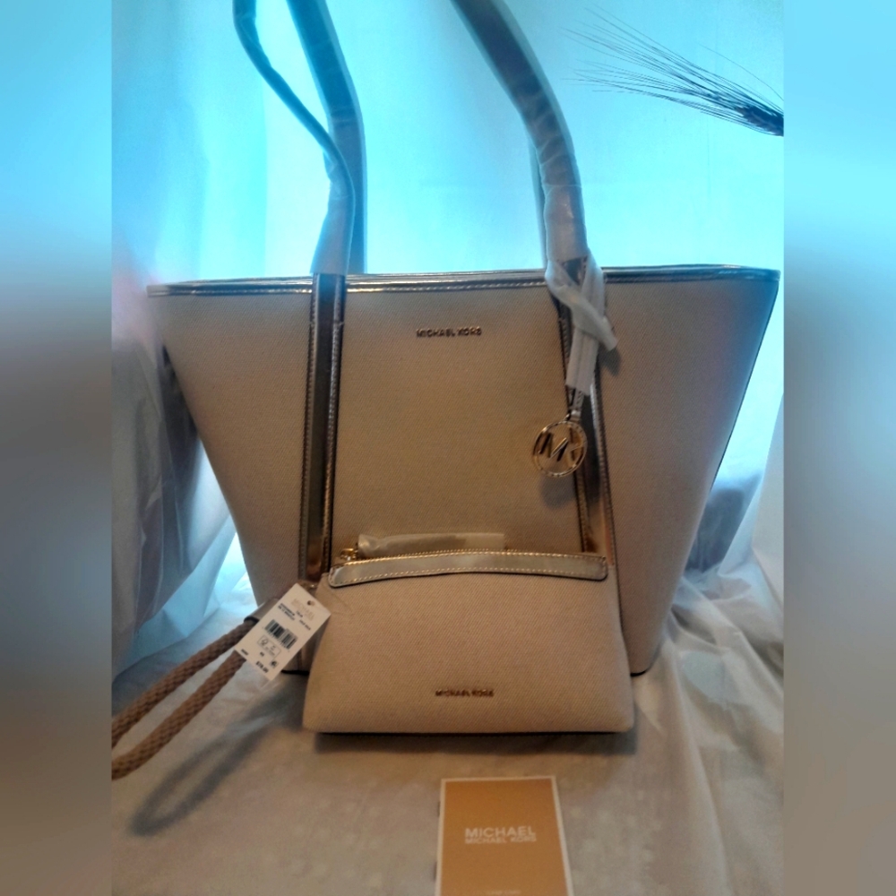 New Michael Kors Large Talia Jet Set Travel Tote & Matching Wristlet In Gold
